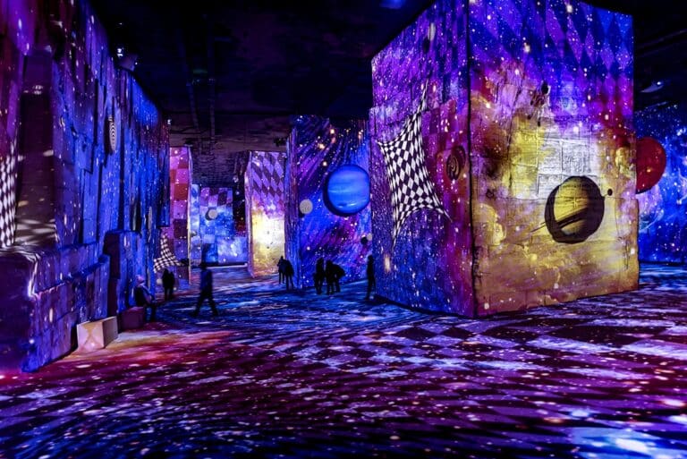 Des projections nocturnes organisées cet été aux Carrières des Lumières