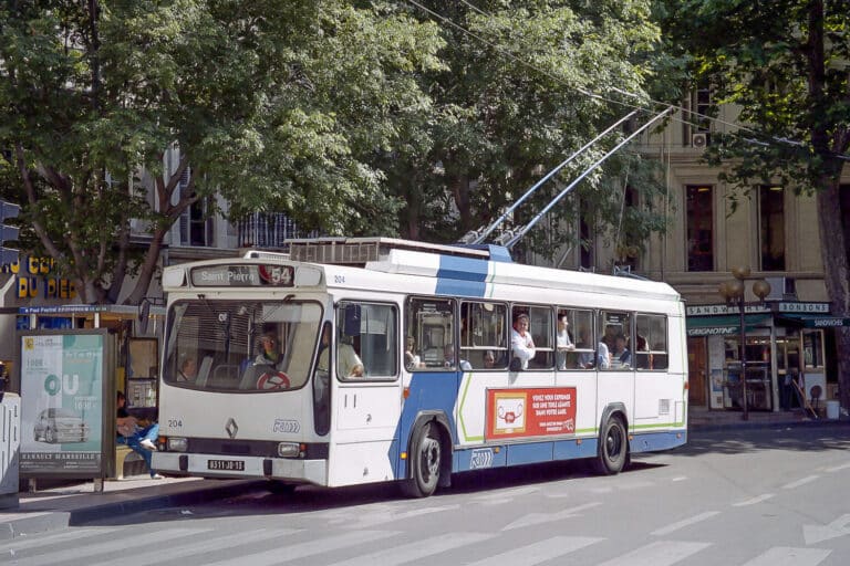 trolleybus