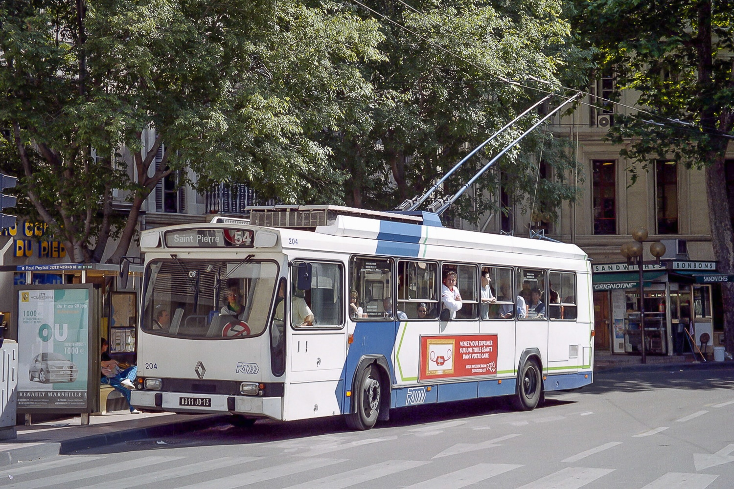 trolleybus