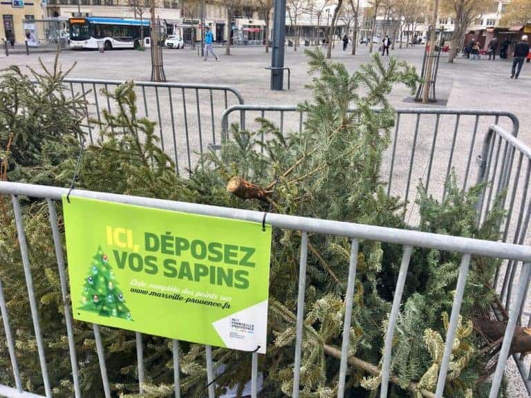 Découvrez les lieux où jeter votre sapin de noël à Marseille, Aix ou Aubagne !