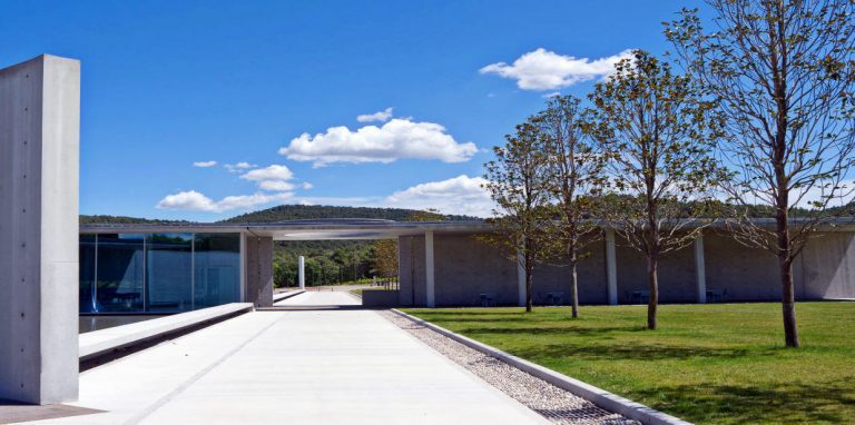 Balade architecturale au cœur du domaine viticole du Château La Coste