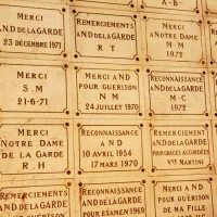 plaque-commemorative-bonne-mere