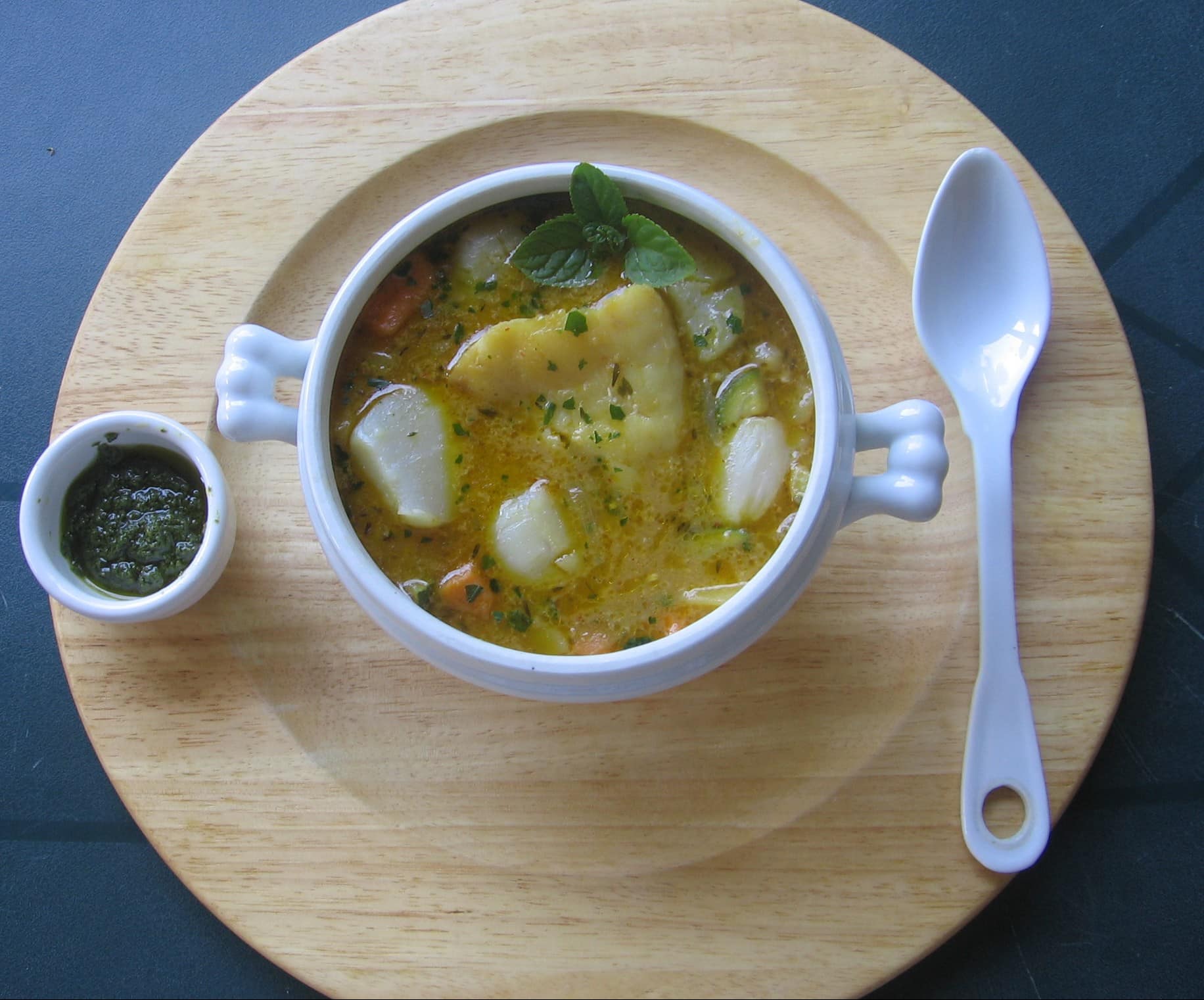 [Les recettes de Caroline] Consommé de coquilles Saint-Jacques et de cabillaud