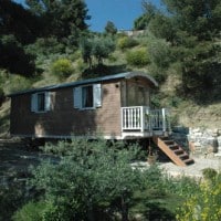roulotte-provence-sejour-nuitee-amoureux