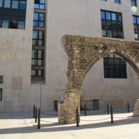 vestige-aqueduc-huveaune-porte-aix