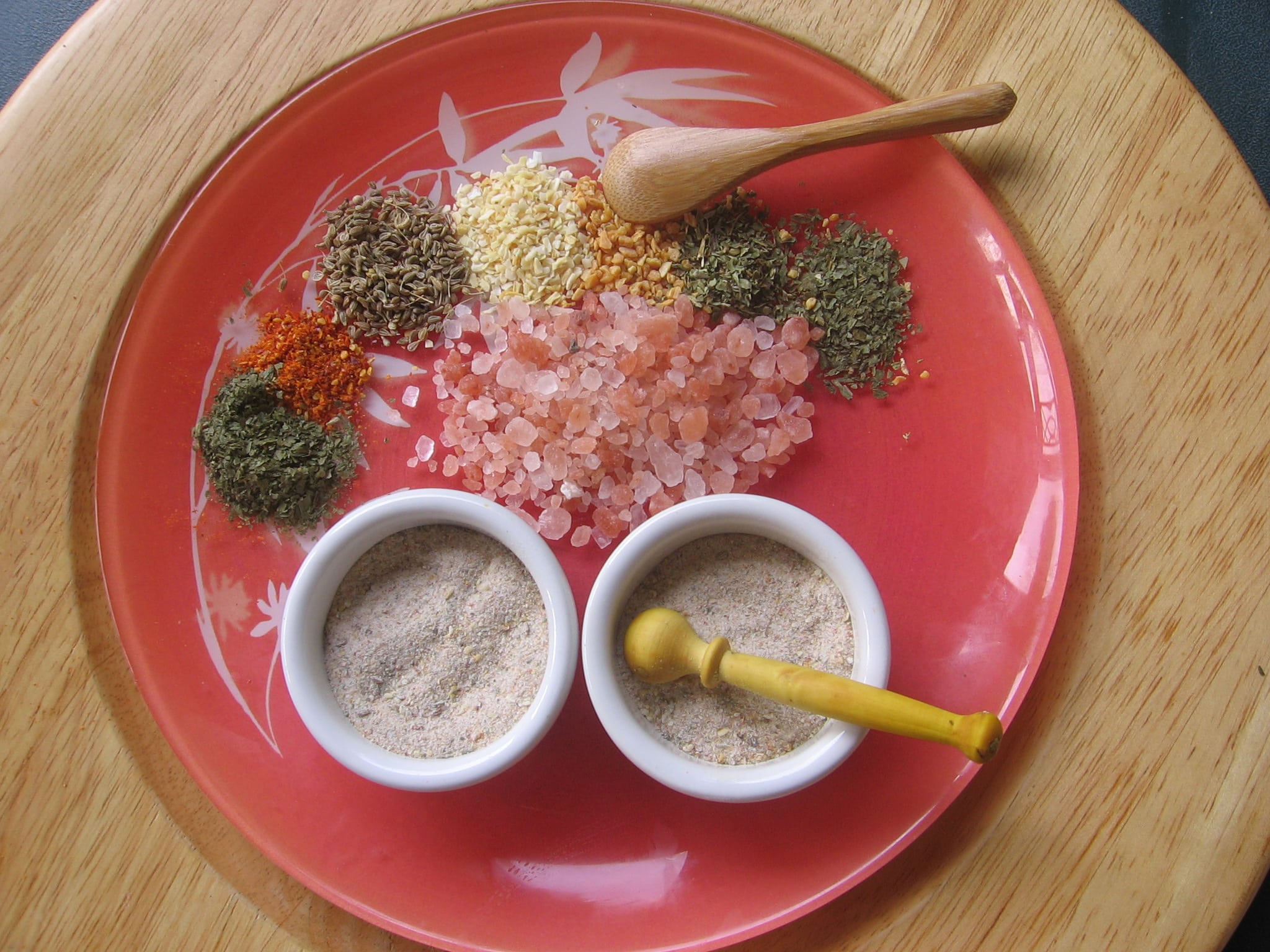 [Les recettes de Caroline] Sel rose aux épices et aromates