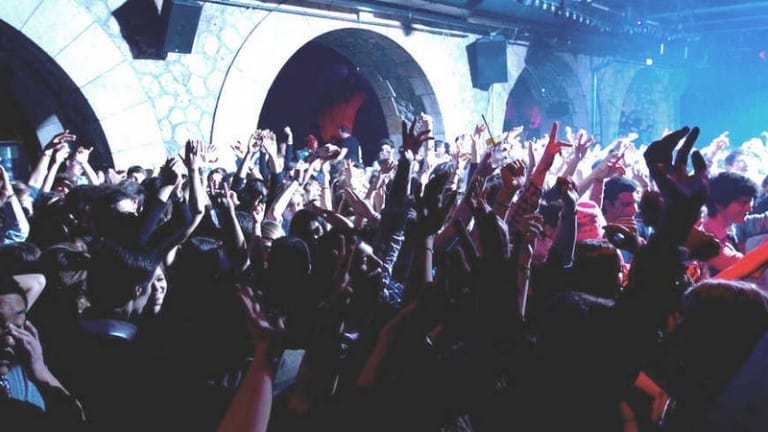 La réouverture des discothèques prévue au 9 juillet, annonce l&rsquo;Élysée