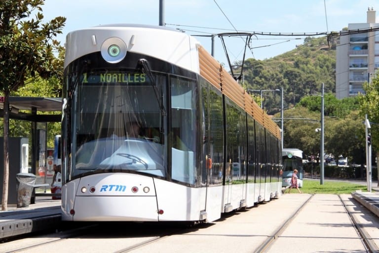 Que fait la RTM pour les personnes à mobilité réduite dans les transports ?