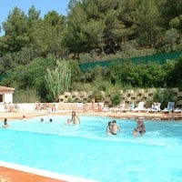 camping-chantecler-piscine-famille-enfant