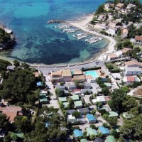 camping-tamaris-calanque-tourisme-logement
