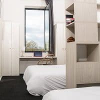 chambre-village-vacances-soleil-belle-mai