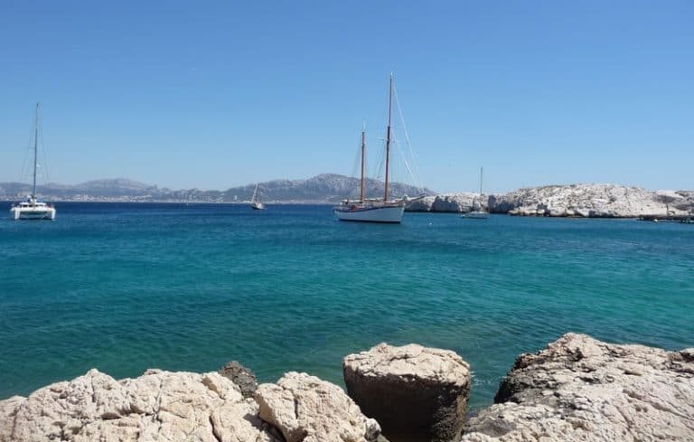 Bassins de nage et festival sur l&rsquo;eau : la mer au cœur de la vie marseillaise