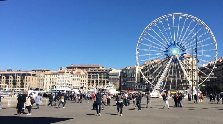 La grande roue repart pour un tour à Marseille, et pourrait revenir sur le Vieux-Port