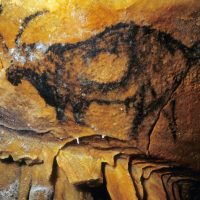 peinture-prehistoire-paroi-mur-grotte