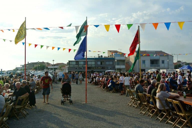 Venez fêter la moule à la Brasucade sur le port de Carro !