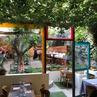 restaurant-patio-fantastique-centre-ville