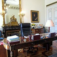 bureau-maire-jean-claude-gaudin