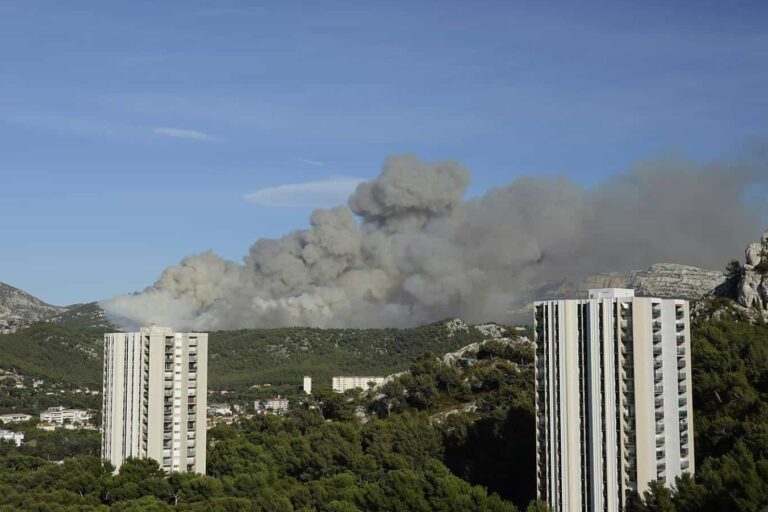 Atmosud lance un outil pour prédire l&rsquo;évolution et la pollution des incendies