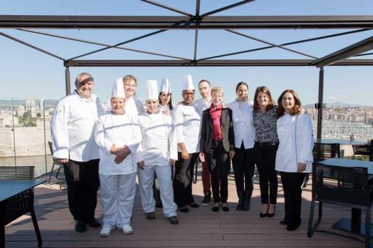 Des femmes sans emploi propulsées dans les plus grands restaurants marseillais