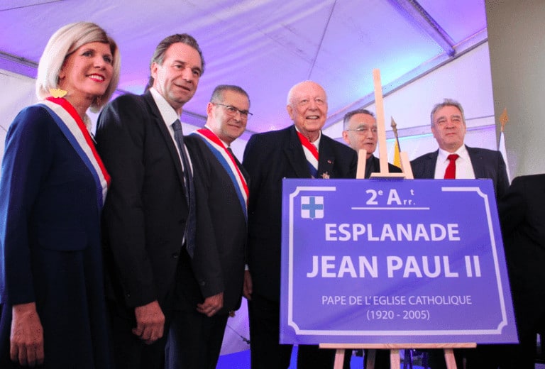 La nouvelle esplanade Jean-Paul II, devant la Major, se dévoile en images