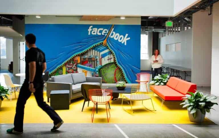 Facebook va (enfin) déclarer ses revenus et payer ses impôts en France en 2018 !