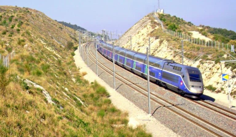 Enfin le Wifi gratuit à bord des TGV de la SNCF !