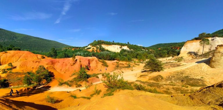 Ambiance Far West avec la visite du Colorado Provençal à Rustrel