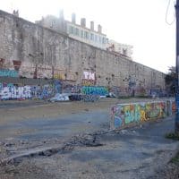 terrain-plateau-sportif-construction-logement