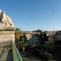 sculpture-batiment-gare-saint-charles