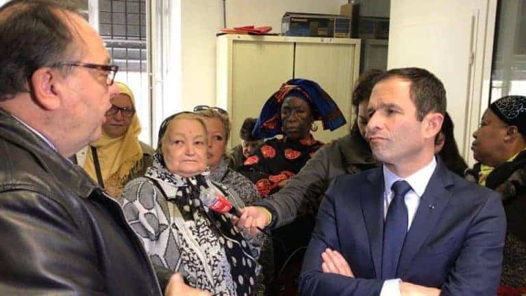 Hamon à Marseille pour parler immigration, revenu universel et transports marseillais