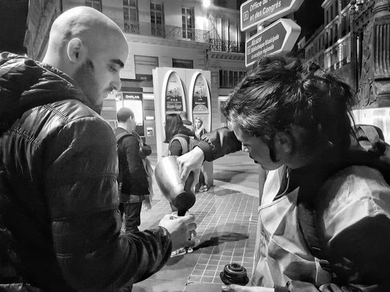 Face à la crise sociale, la mobilisation s&rsquo;intensifie à Marseille pour les plus démunis