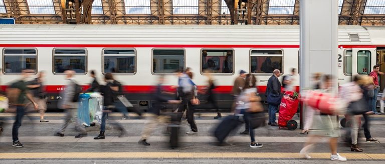 La SNCF en compétition avec Transdev et Thello pour la ligne Marseille-Toulon-Nice