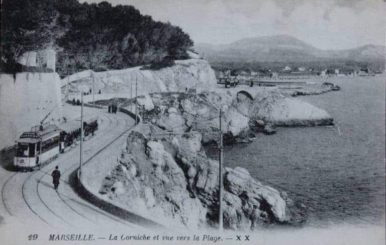 Revivez l&rsquo;histoire de la construction de la Corniche Kennedy à Marseille