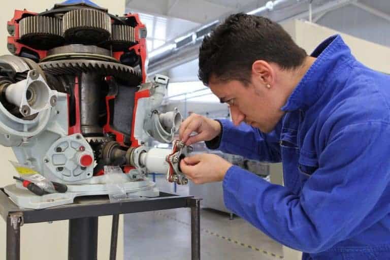 L&rsquo;Usine Extraordinaire ou comment rendre attractif le monde de l&rsquo;industrie
