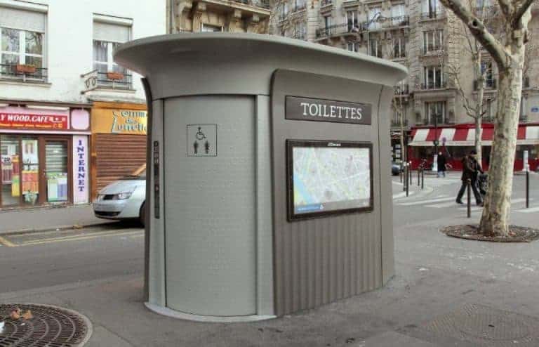 Marseille veut mettre fin à la pénurie de toilettes publiques en ville