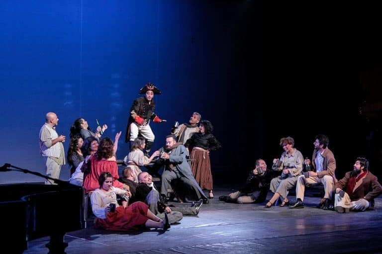 Une nouvelle école pour former des acteurs de théâtre ouvre à Marseille