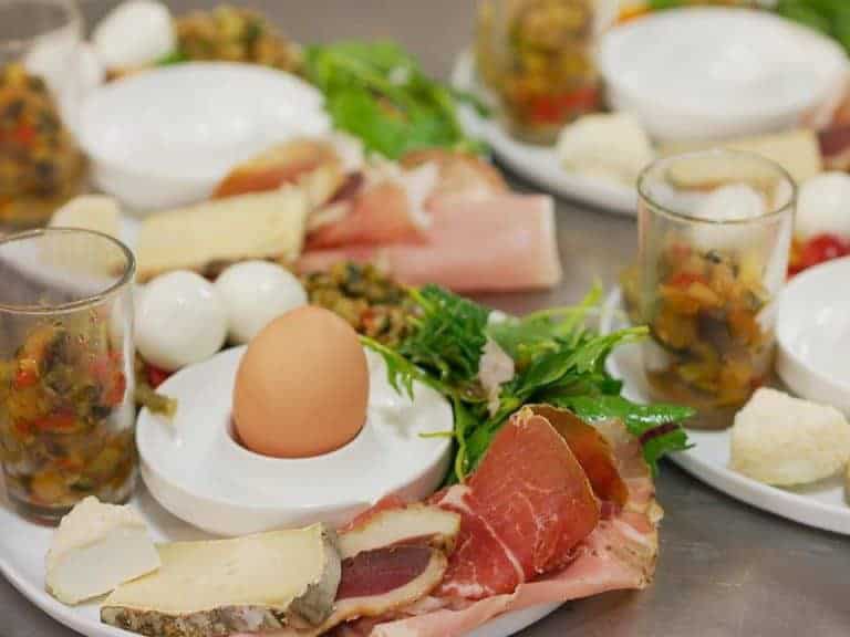 Allier brunch et activités pour un dimanche parfait au Café Borély