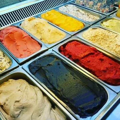 Une glace à la vanille légèrement salée chez Vanille Noire