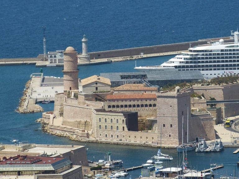 « Escales zéro fumée » : la Région veut brancher à quai les navires de croisière