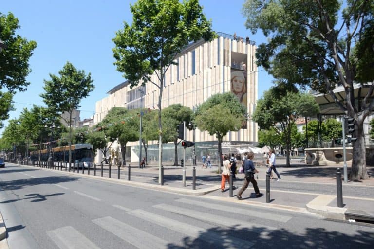 Les images du futur cinéma Artplexe à la place de la mairie sur la Canebière