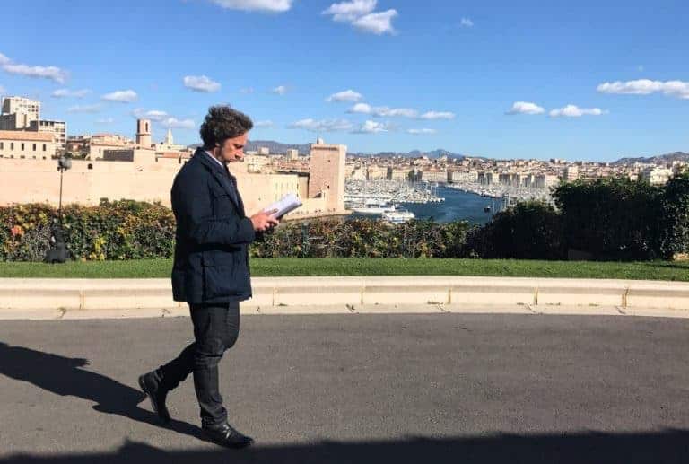 Stéphane Bern dévoile les monuments provençaux à préserver avec le Loto du Patrimoine