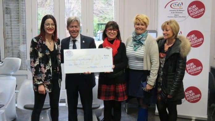alix-darles-coiffure-recompense-cheque