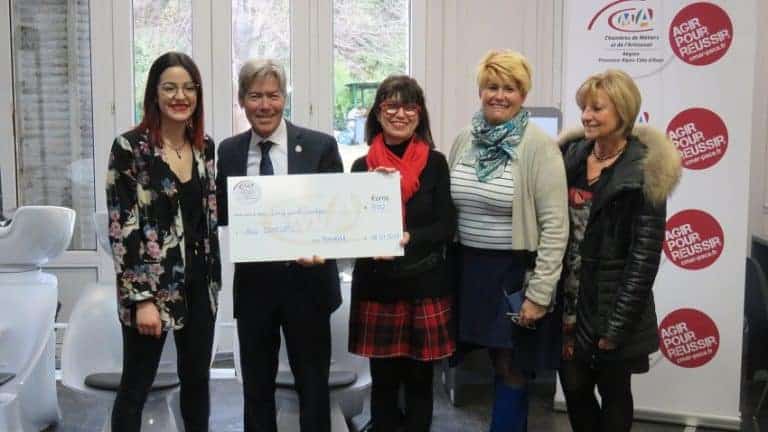 alix-darles-coiffure-recompense-cheque