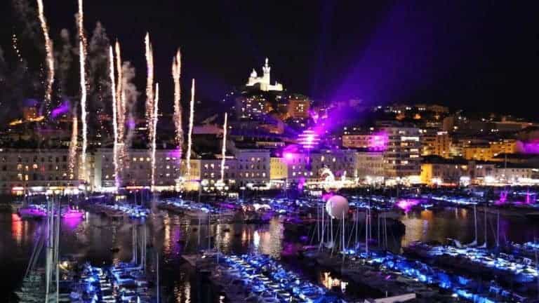 Le feu d&rsquo;artifice du 14 juillet sur le thème de la gastronomie à Marseille