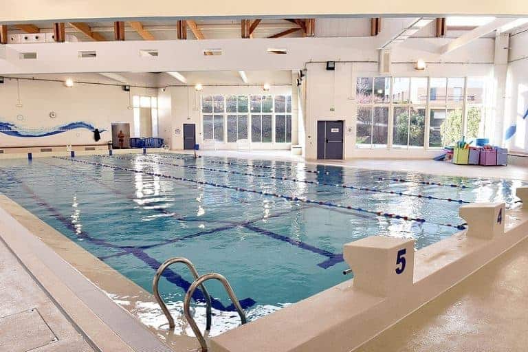 À Marseille, les piscines municipales gratuites pour les moins de 12 ans