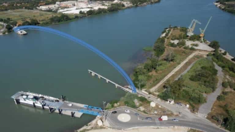 Bientôt un pont pour relier Salin de Giraud et Port Saint Louis du Rhône ?
