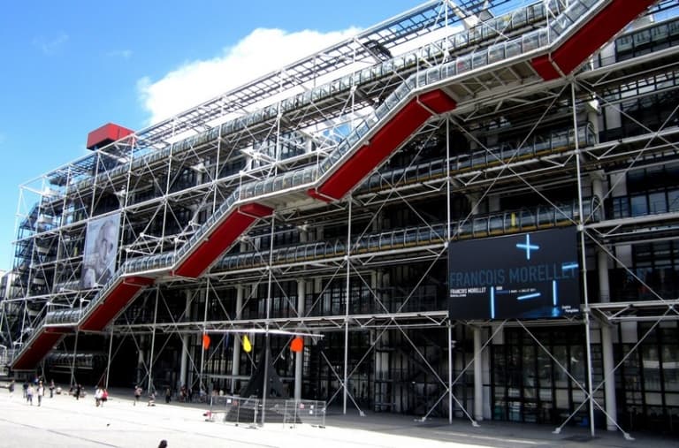 Manifesta – Vers une exposition des œuvres du Centre Pompidou à Marseille