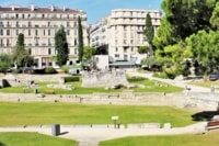 jardin-vestige-antique-centre-bourse