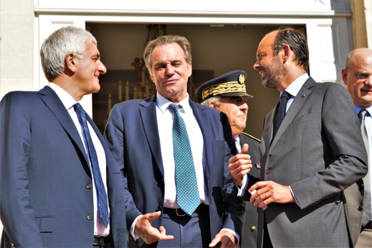 Édouard Philippe tente d&rsquo;apaiser les élus territoriaux à Marseille