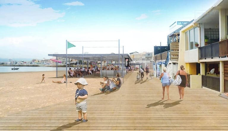 La nouvelle plage de la Pointe Rouge et ses terrasses en bois en images